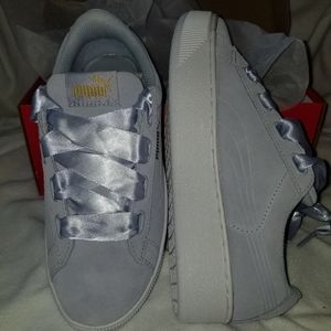 BNIB Womens Puma Sneakers